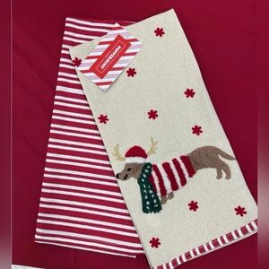 🎅 Peppermint Festive Dachshund Towel Set